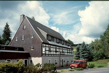 Gaststaette & Pension Alte Muehle Dorfchemnitz Bagian luar foto