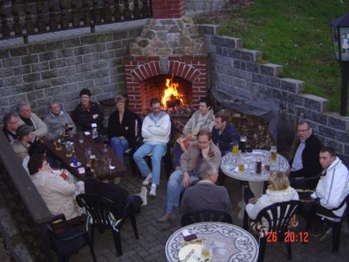 Gaststaette & Pension Alte Muehle Dorfchemnitz Bagian luar foto
